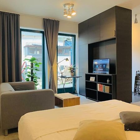 Cozy Friendly Place With Free Parking Praga Exterior foto