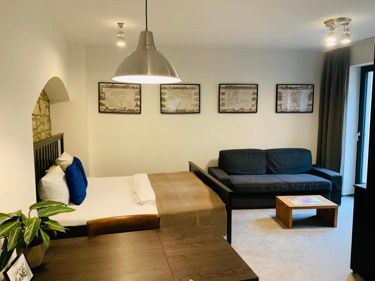 Cozy Friendly Place With Free Parking Praga Exterior foto