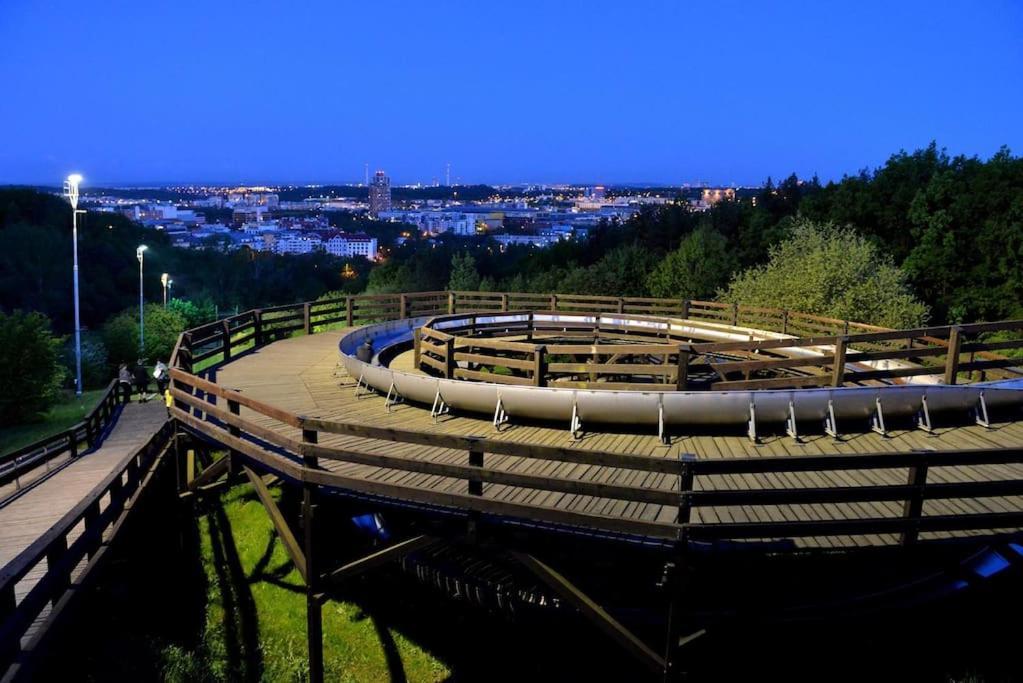 Cozy Friendly Place With Free Parking Praga Exterior foto